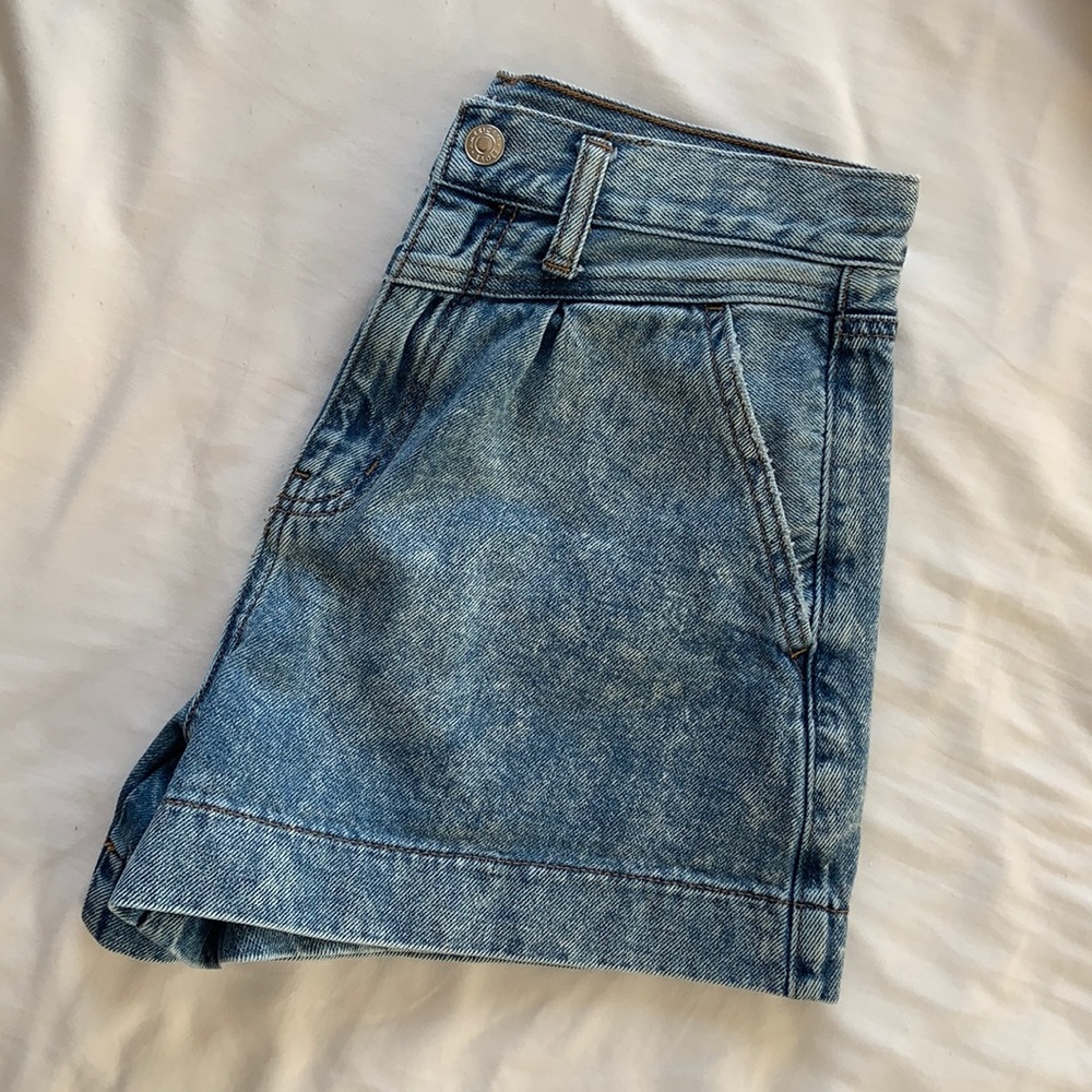 American Eagle High-Waisted Mom Shorts